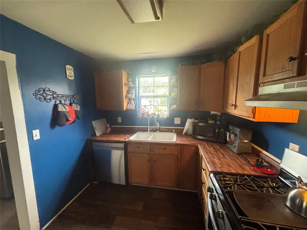 Photo 13 — 1224 Kaw Street, Perry, OK 73077