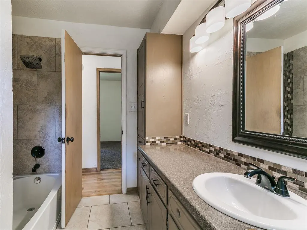 Photo 20 — 808 Del Haven Drive, Del City, OK 73115