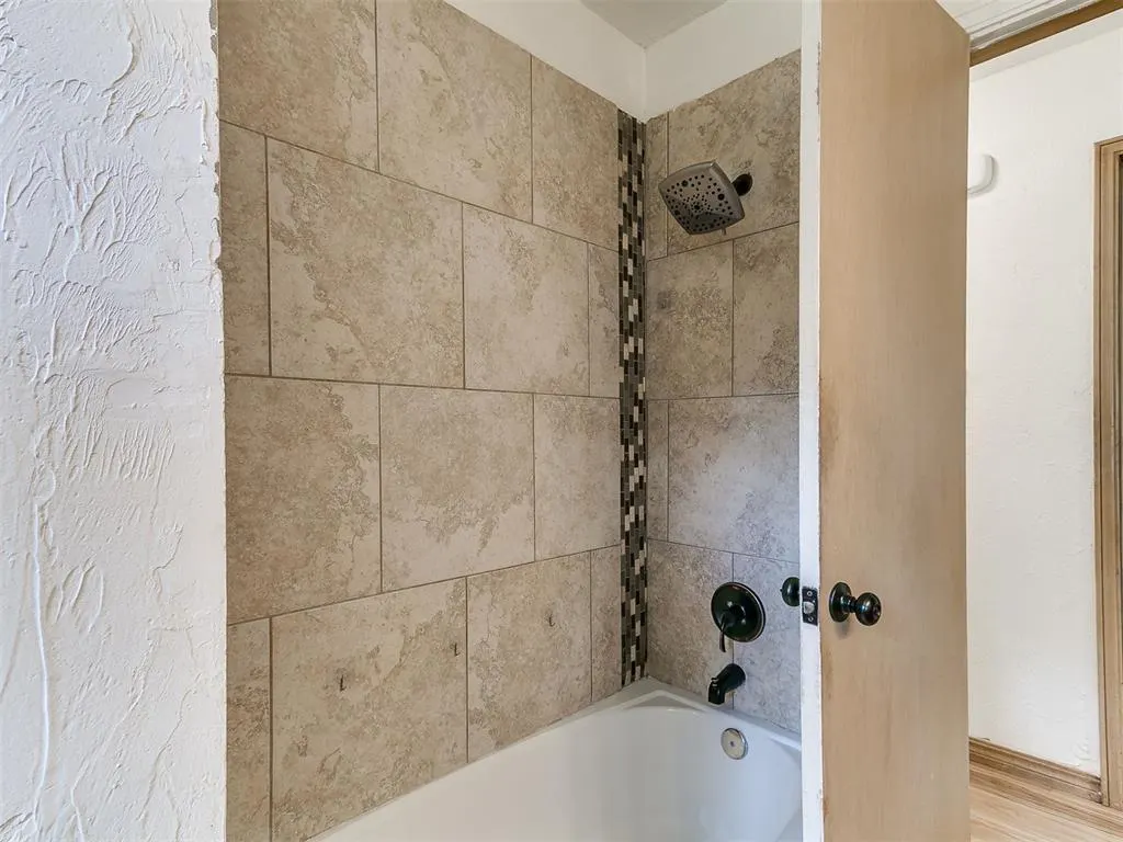Photo 21 — 808 Del Haven Drive, Del City, OK 73115