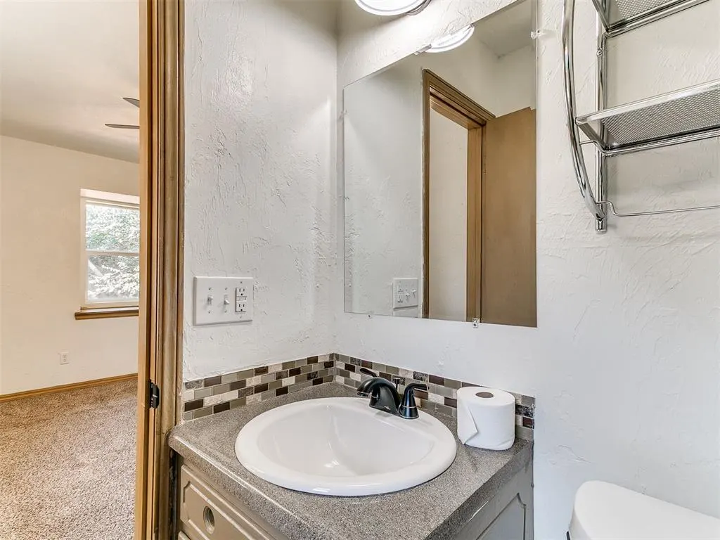 Photo 29 — 808 Del Haven Drive, Del City, OK 73115