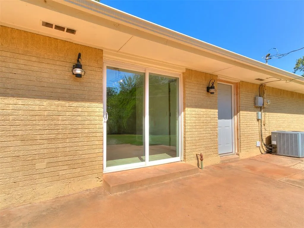 Photo 33 — 808 Del Haven Drive, Del City, OK 73115