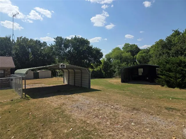 Photo 2 — 2982 County Street 2800, Ninnekah, OK 73067