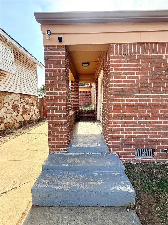 Photo 10 — 2135 N Lottie Avenue, Oklahoma City, OK 73111