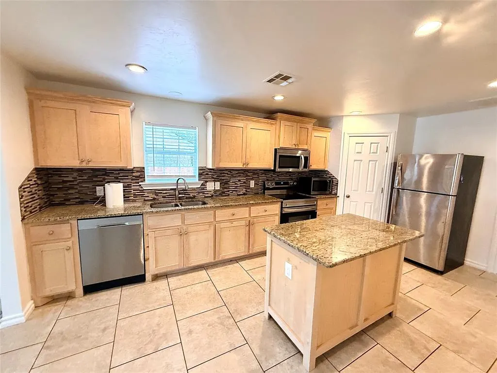 Photo 16 — 2135 N Lottie Avenue, Oklahoma City, OK 73111
