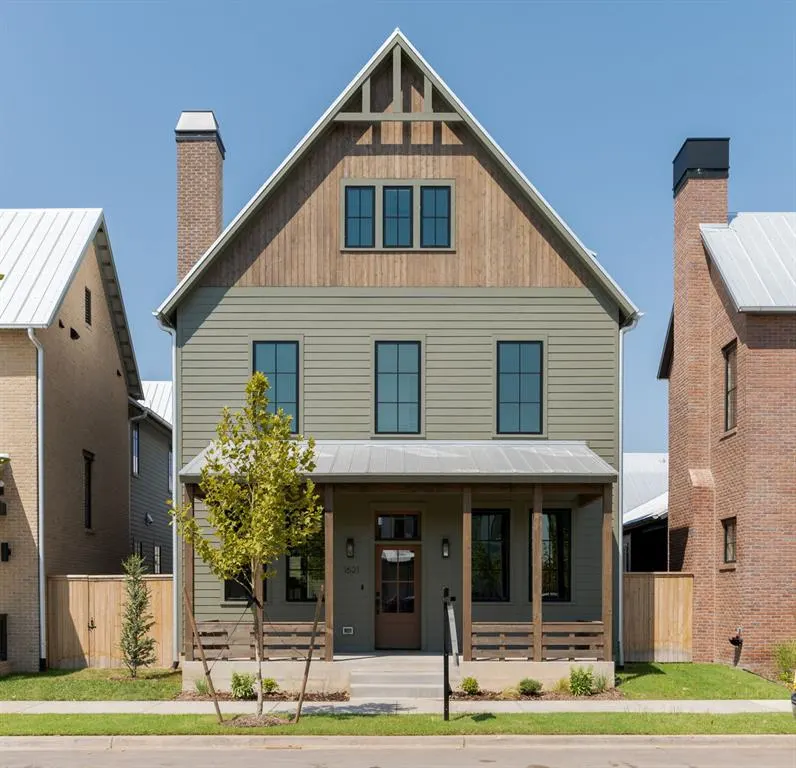 Front exterior — 1621 Runway Boulevard, Oklahoma City, OK 73108