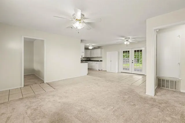 Photo 7 — 3621 SW 43rd Street 1, Oklahoma City, OK 73119