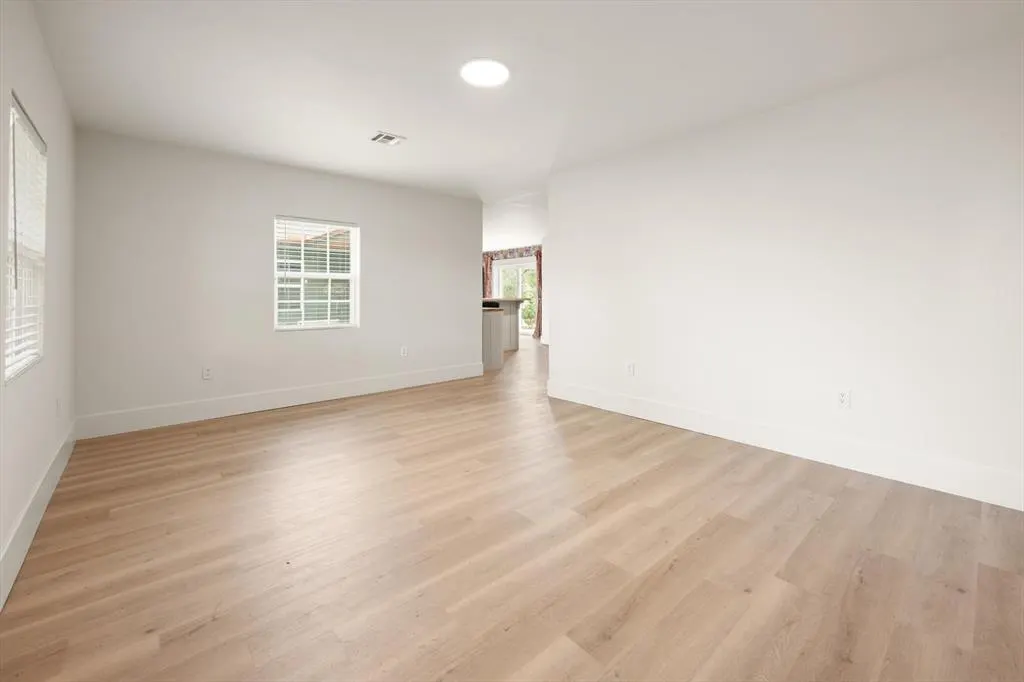 Photo 10 — 2108 W Harrison Avenue, Guthrie, OK 73044