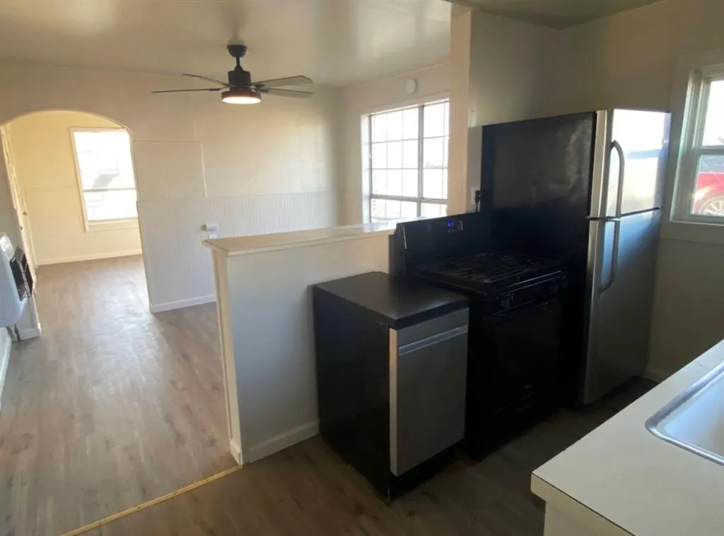 Photo 5 — 800 S 2nd Street, Davis, OK 73030