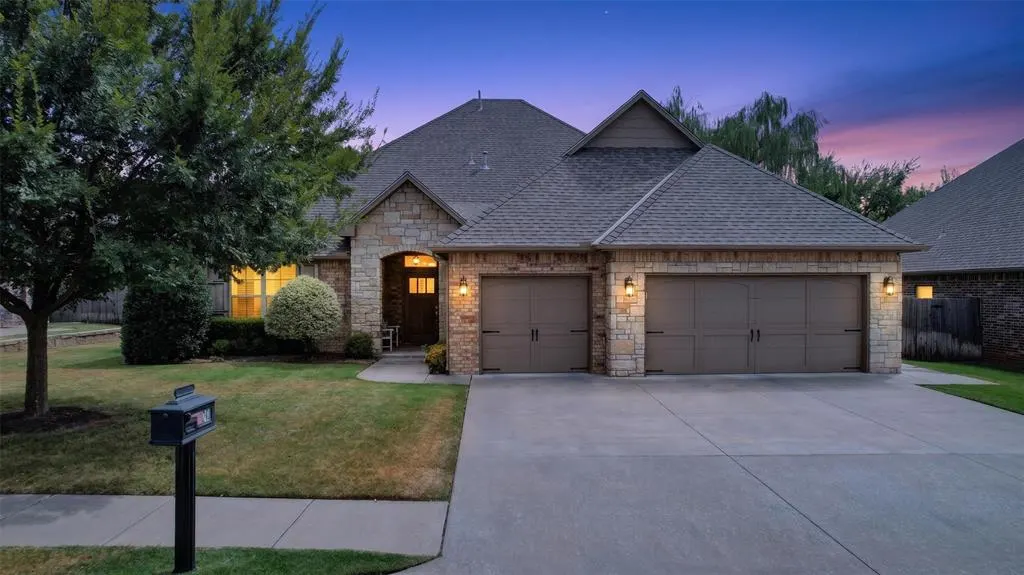 Front exterior — 150 Evermay Drive, Edmond, OK 73013