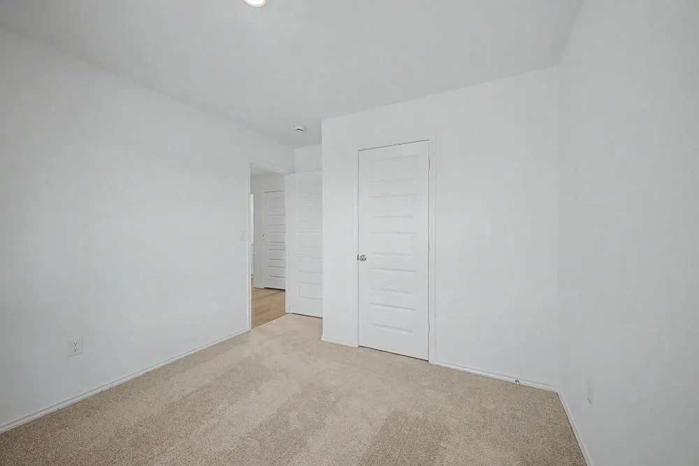 Photo 11 — 797 SW 9th Street, Newcastle, OK 73065