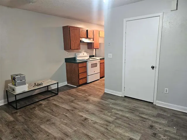 Photo 2 — 906 NW A Street, Ardmore, OK 73401