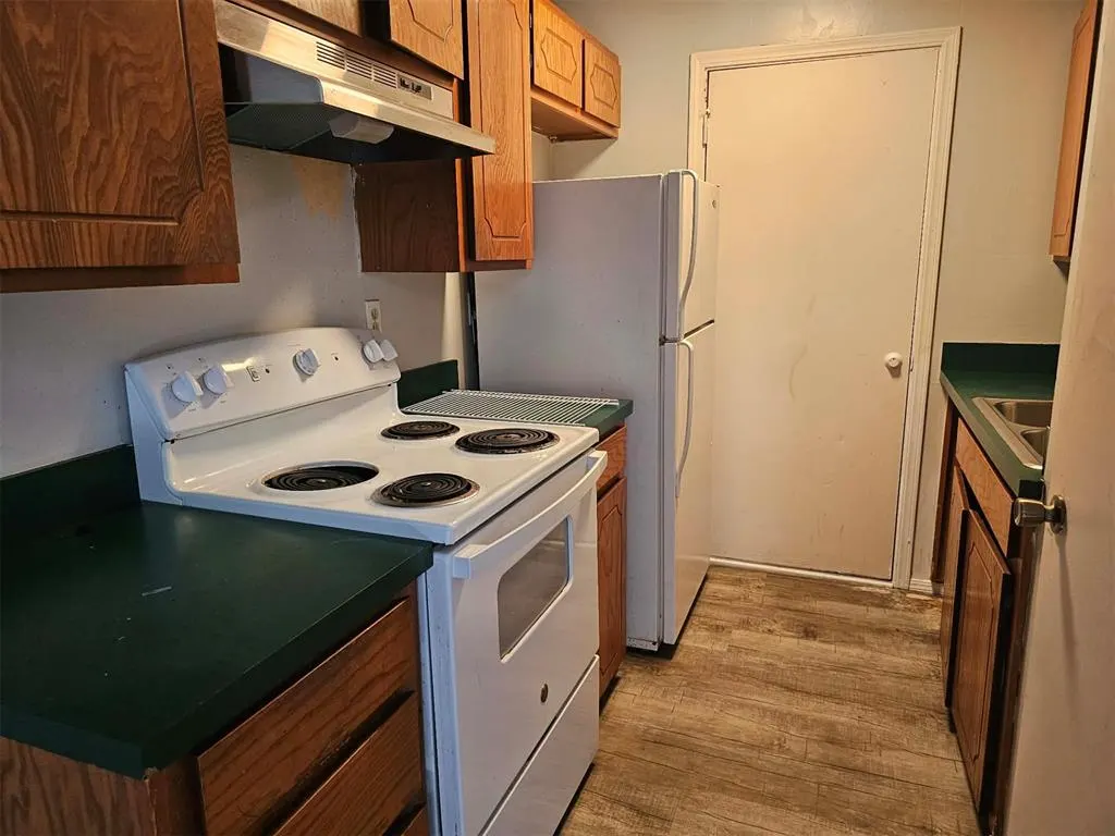 Photo 3 — 906 NW A Street, Ardmore, OK 73401