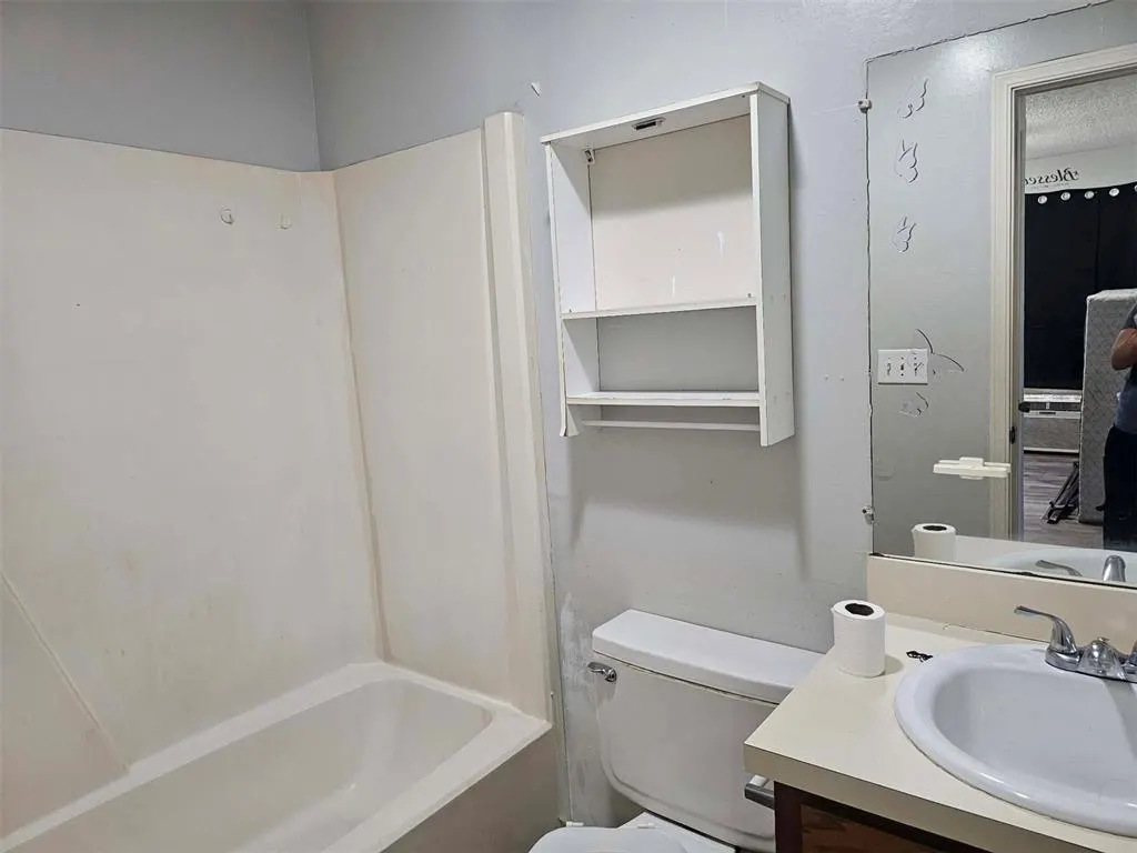 Photo 7 — 906 NW A Street, Ardmore, OK 73401
