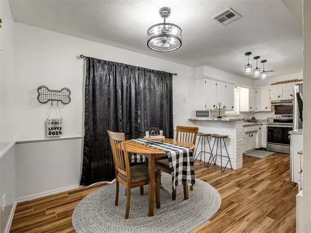 Photo 7 — 1317 Regency Boulevard, Moore, OK 73160