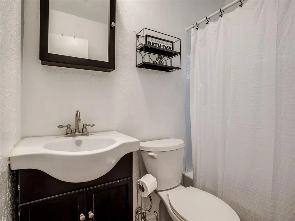 Photo 23 — 1317 Regency Boulevard, Moore, OK 73160