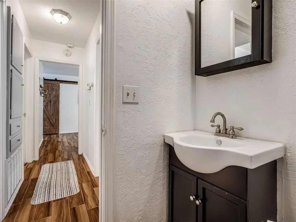 Photo 24 — 1317 Regency Boulevard, Moore, OK 73160
