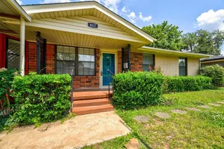 Sold home at 817 Stahl Drive