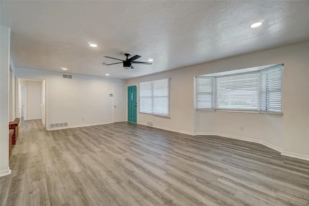 Photo 2 — 817 Stahl Drive, Oklahoma City, OK 73110