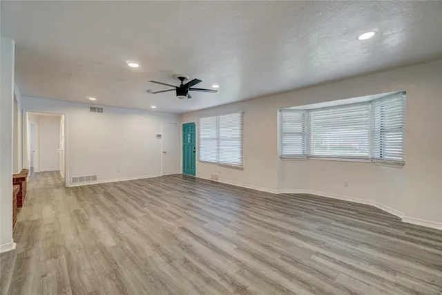 Photo 2 — 817 Stahl Drive, Oklahoma City, OK 73110