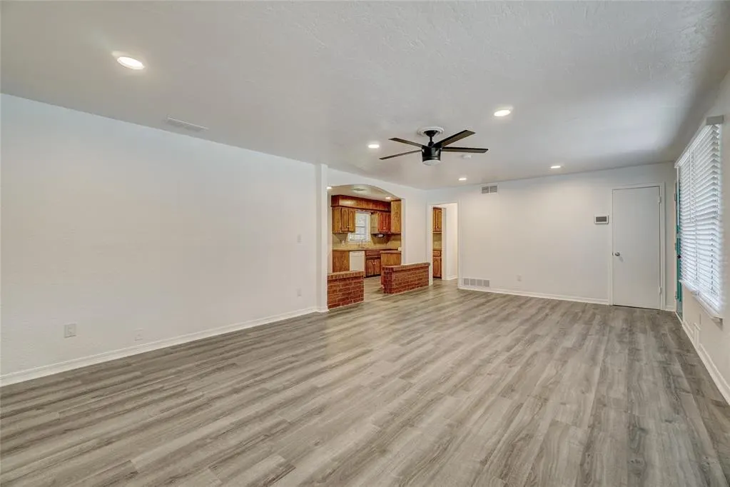 Photo 3 — 817 Stahl Drive, Oklahoma City, OK 73110