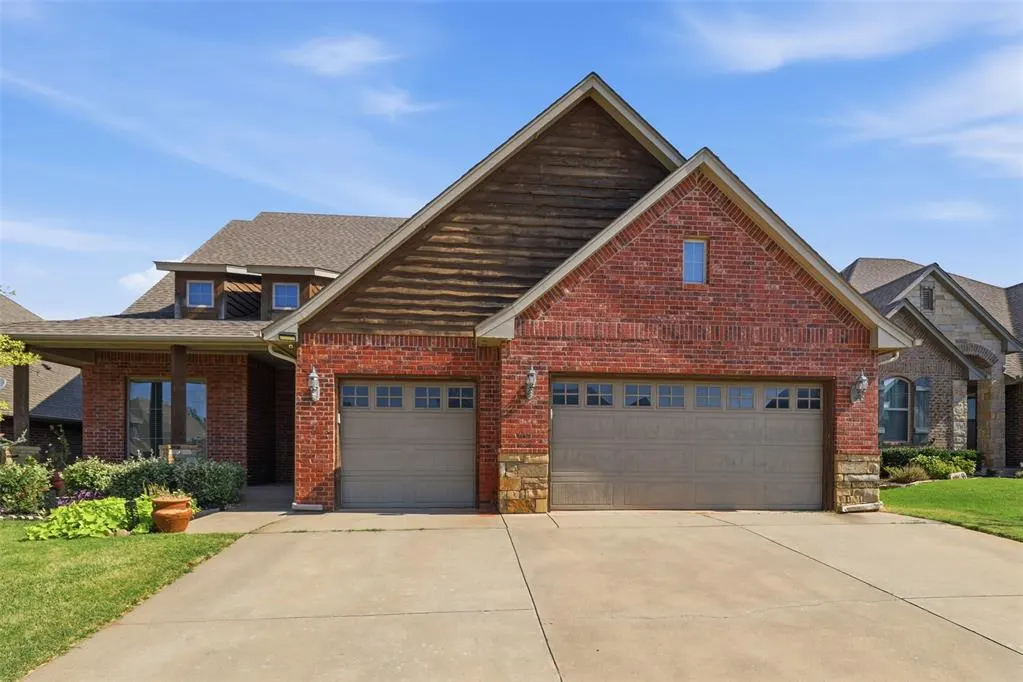Photo 2 — 19536 Rambling Creek Drive, Edmond, OK 73012