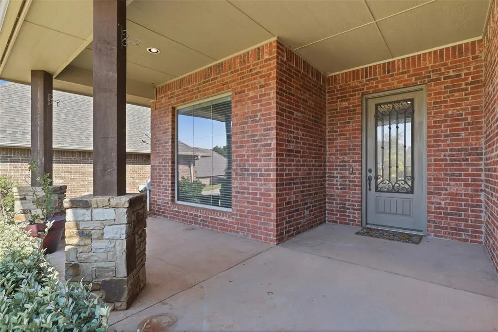 Photo 4 — 19536 Rambling Creek Drive, Edmond, OK 73012