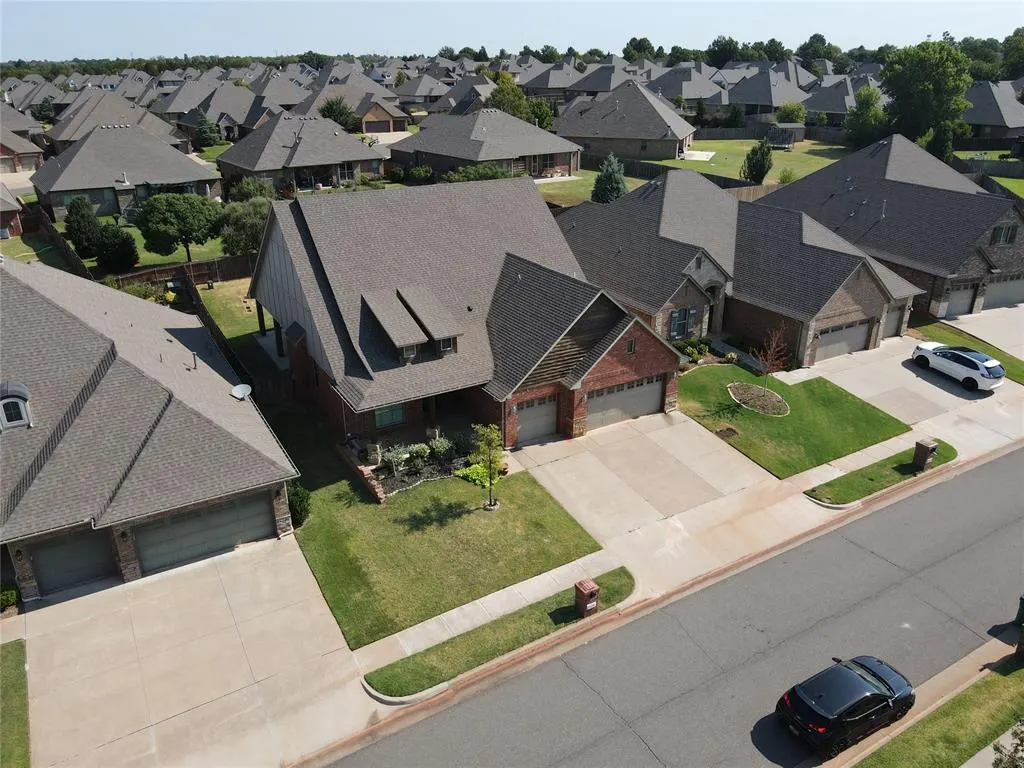 Photo 43 — 19536 Rambling Creek Drive, Edmond, OK 73012