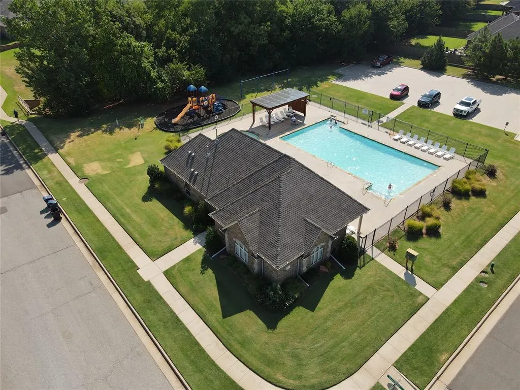 Photo 47 — 19536 Rambling Creek Drive, Edmond, OK 73012