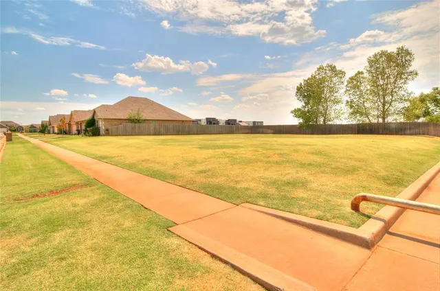 Photo 6 — 16101 Iron Tree Lane, Edmond, OK 73013