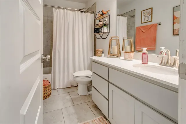 Photo 8 — 16101 Iron Tree Lane, Edmond, OK 73013