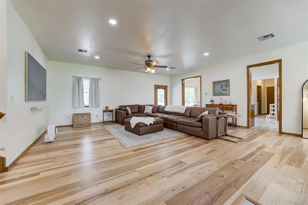 Photo 6 — 50 Serenada Lane, Shawnee, OK 74804