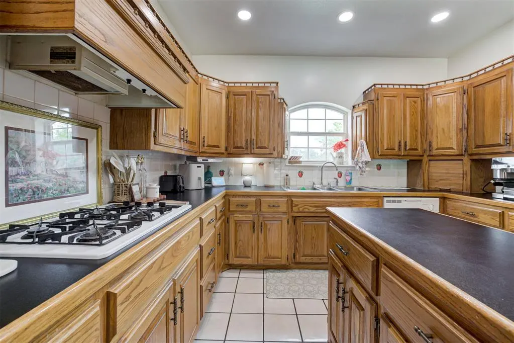 Photo 16 — 50 Serenada Lane, Shawnee, OK 74804