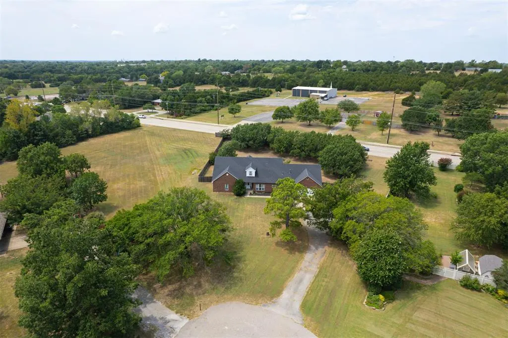 Front exterior — 50 Serenada Lane, Shawnee, OK 74804