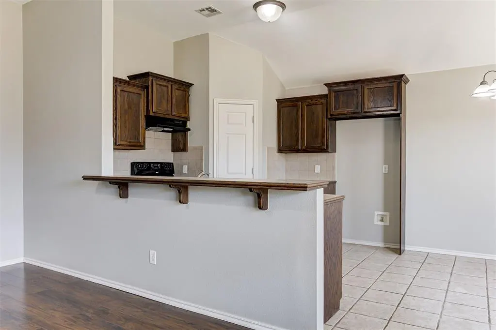 Photo 16 — 2528 Queenston Avenue, Norman, OK 73071