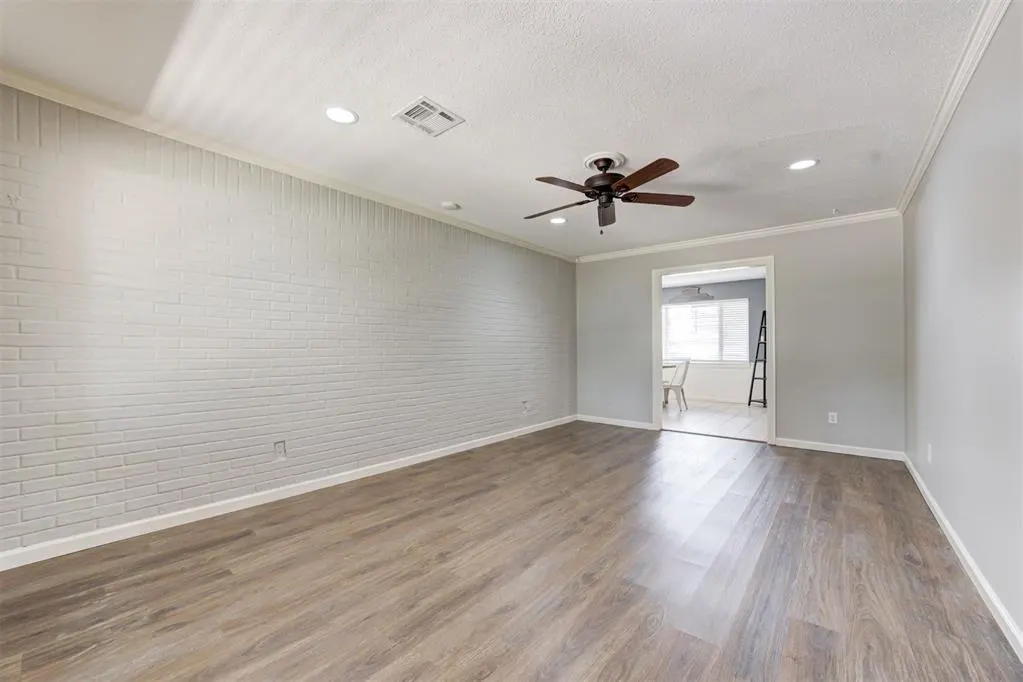 Photo 2 — 327 Woodcrest Drive, Norman, OK 73071