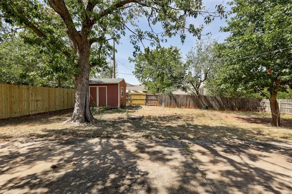 Photo 30 — 327 Woodcrest Drive, Norman, OK 73071