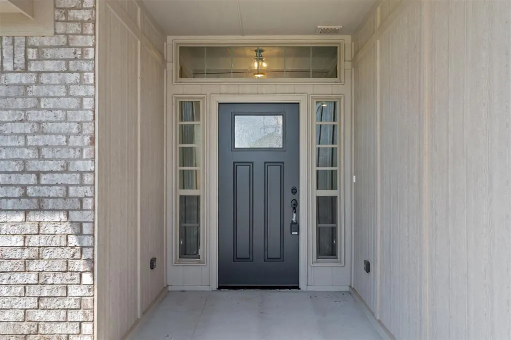 Photo 3 — 13325 SW 8th Street, Yukon, OK 73099