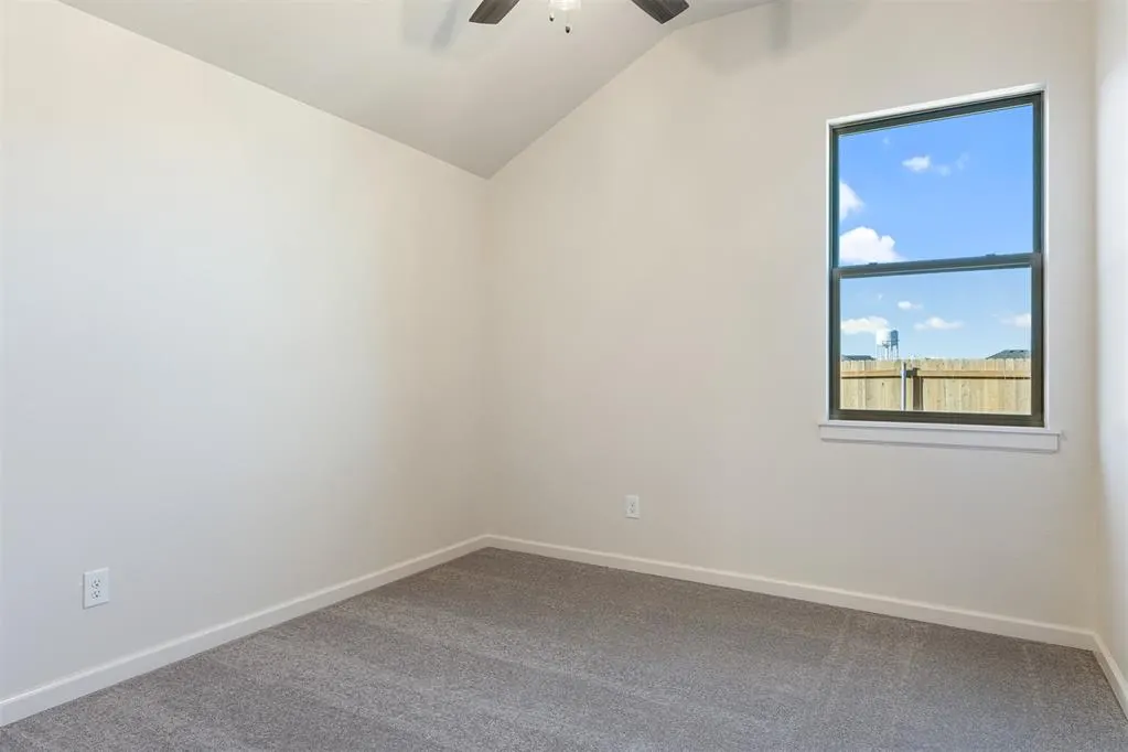 Photo 17 — 13325 SW 8th Street, Yukon, OK 73099