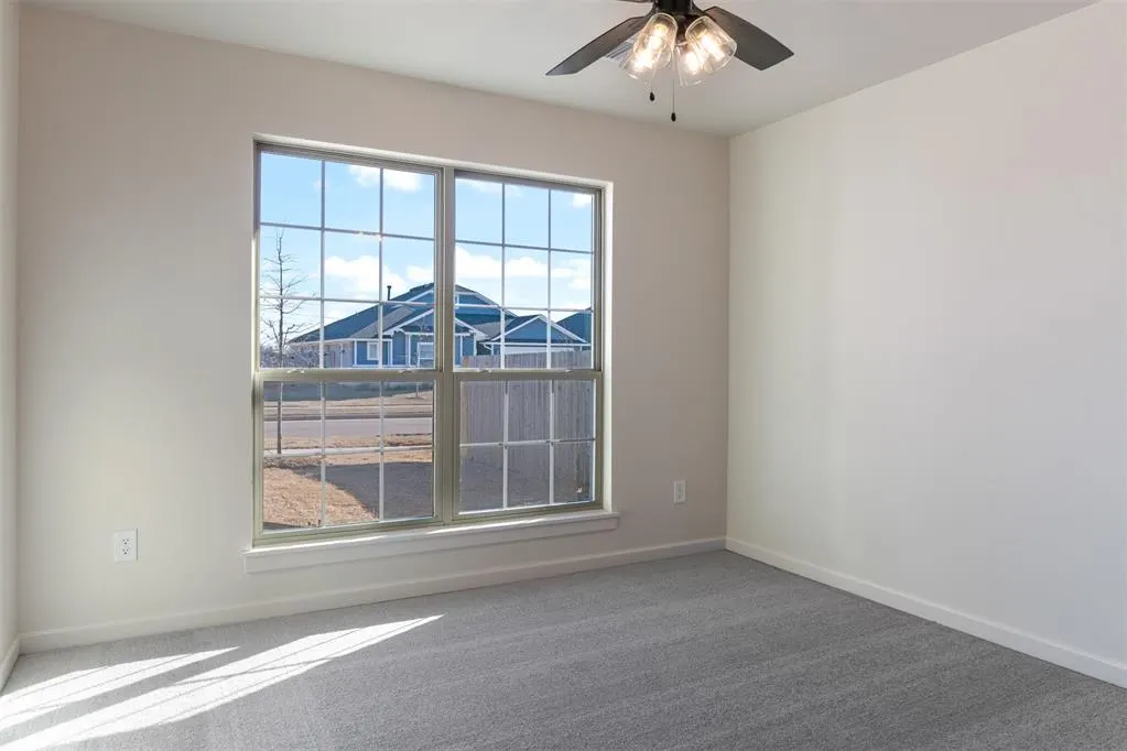 Photo 23 — 13325 SW 8th Street, Yukon, OK 73099