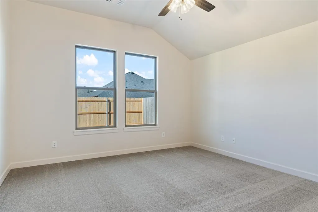 Photo 25 — 13325 SW 8th Street, Yukon, OK 73099