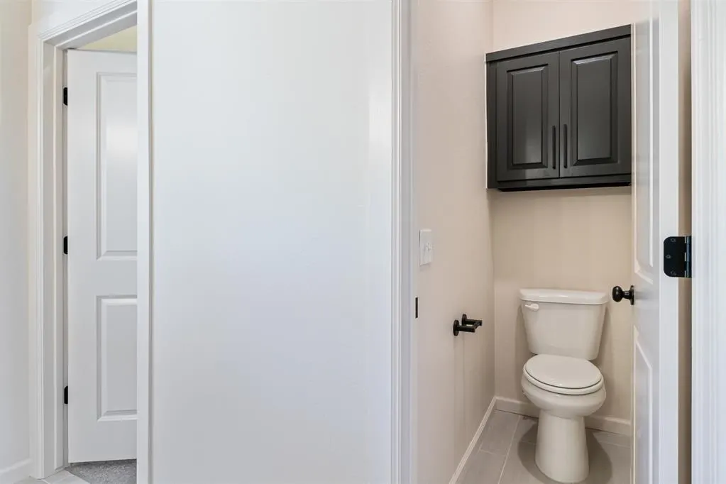 Photo 37 — 13325 SW 8th Street, Yukon, OK 73099