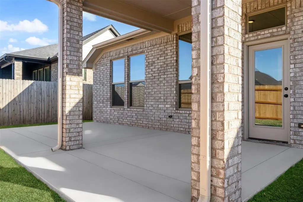 Photo 42 — 13325 SW 8th Street, Yukon, OK 73099