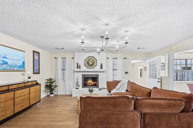 Photo 5 — 1900 8th NW, Ardmore, OK 73401