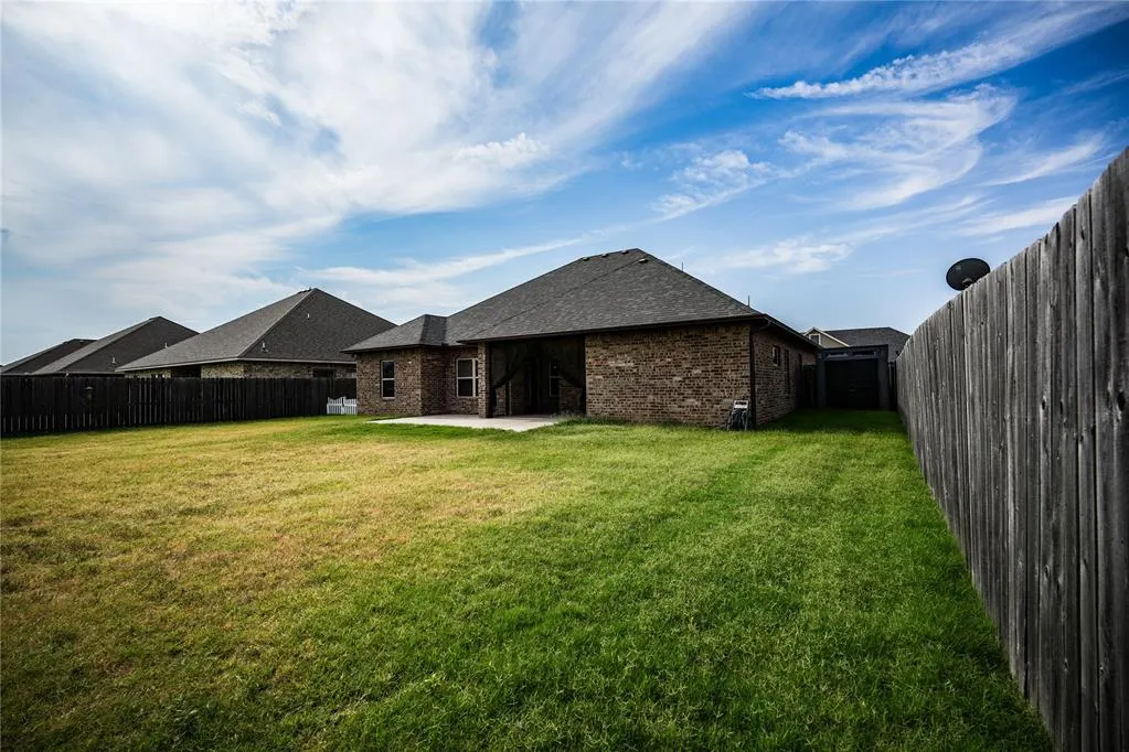 Photo 32 — 2105 Longhorn Trail, Altus, OK 73521