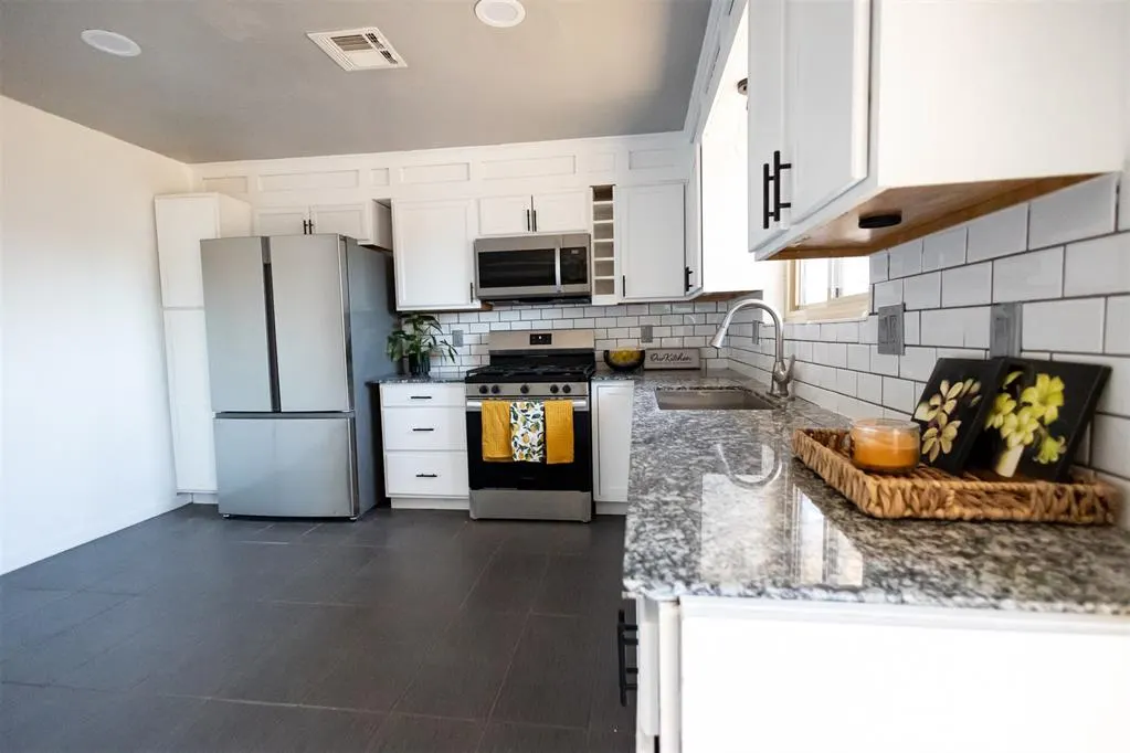 Photo 6 — 214 Shadybrook Place, Oklahoma City, OK 73110