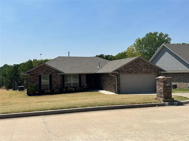 Photo 2 — 1807 Anthony Avenue, Purcell, OK 73080