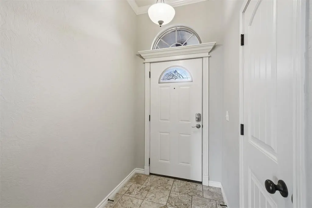 Photo 12 — 407 NW Granite Avenue, Cache, OK 73527