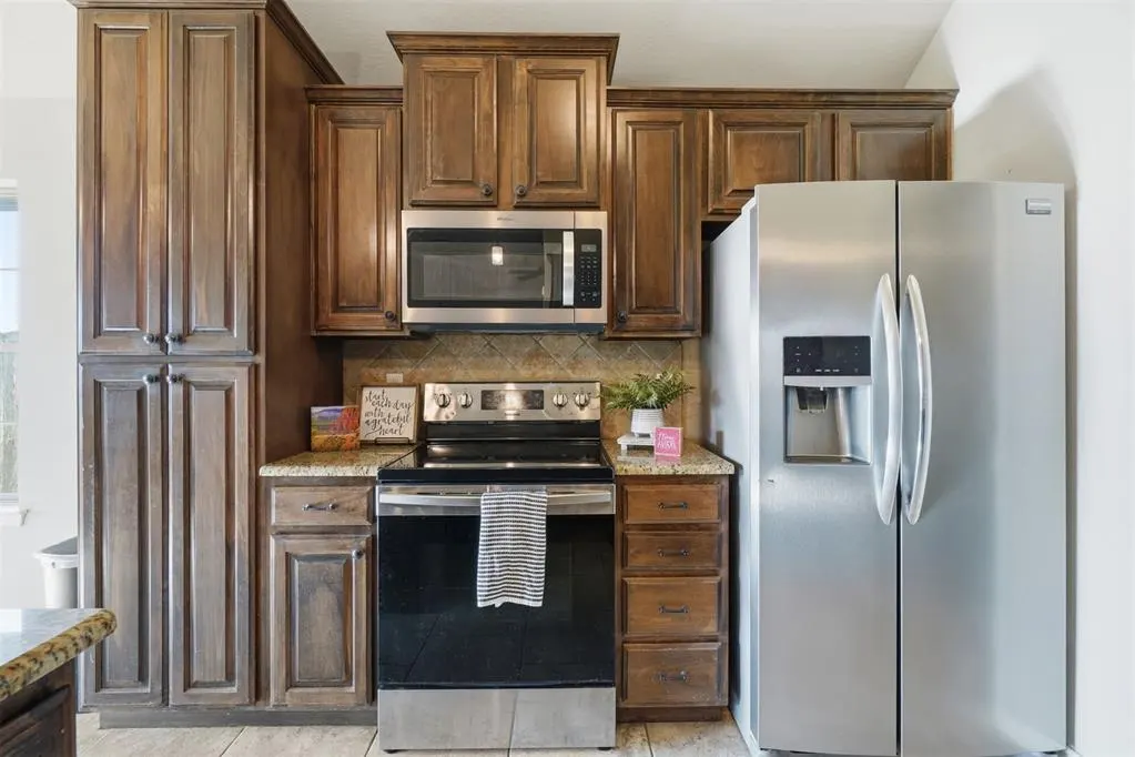 Photo 20 — 407 NW Granite Avenue, Cache, OK 73527