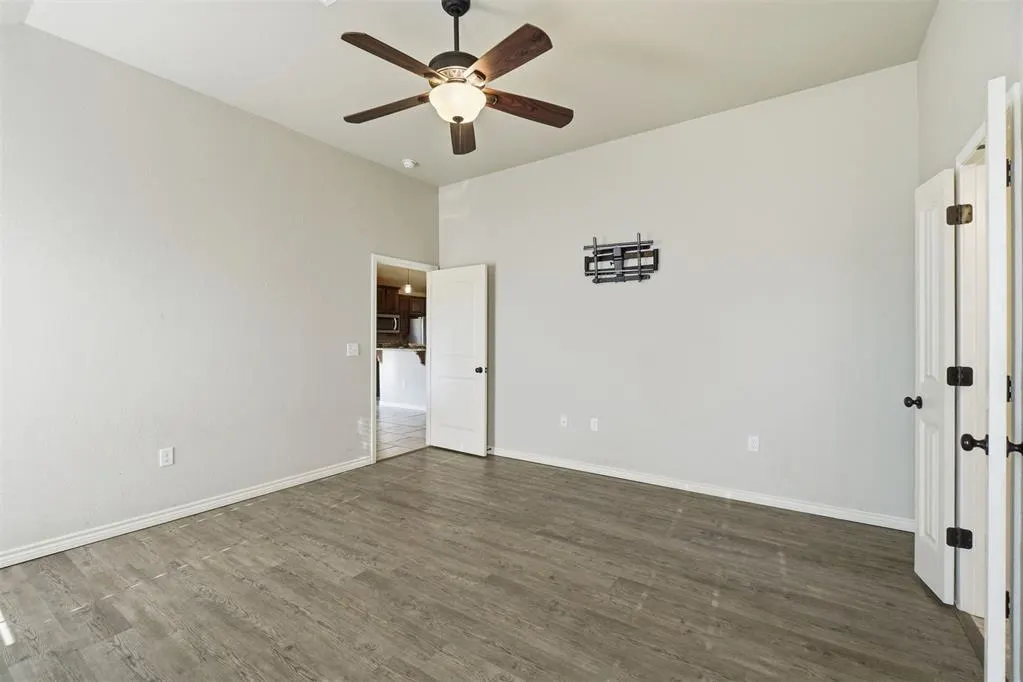 Photo 27 — 407 NW Granite Avenue, Cache, OK 73527