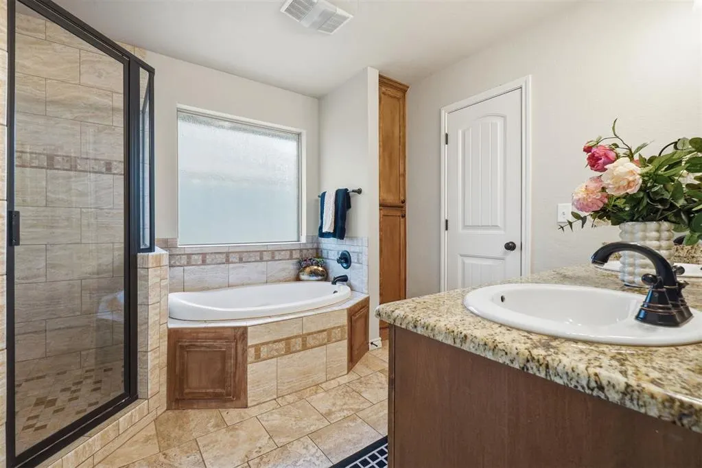 Photo 29 — 407 NW Granite Avenue, Cache, OK 73527